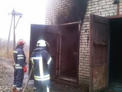 В Лисичанске загорелась электрическая подстанция