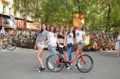 Претендентки Мисс Украина 2015 на открытии первого большого Велохаба в Украине