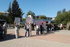 Лисичанские активисты публично призвали Шилина открыть правду по делу младшего сына
