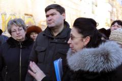 Руководство области встретилось с жителями дома № 17 в Лисичанске