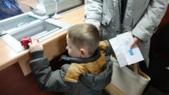 Укрпочта выплачивает международные пособия жителям Луганщины