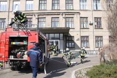 В Северодонецке спасатели "потушили" административное здание Национальной полиции 
