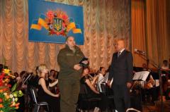 В Северодонецке наградили милиционеров Луганщины «За развитие региона» в честь Дня Конституции Украин